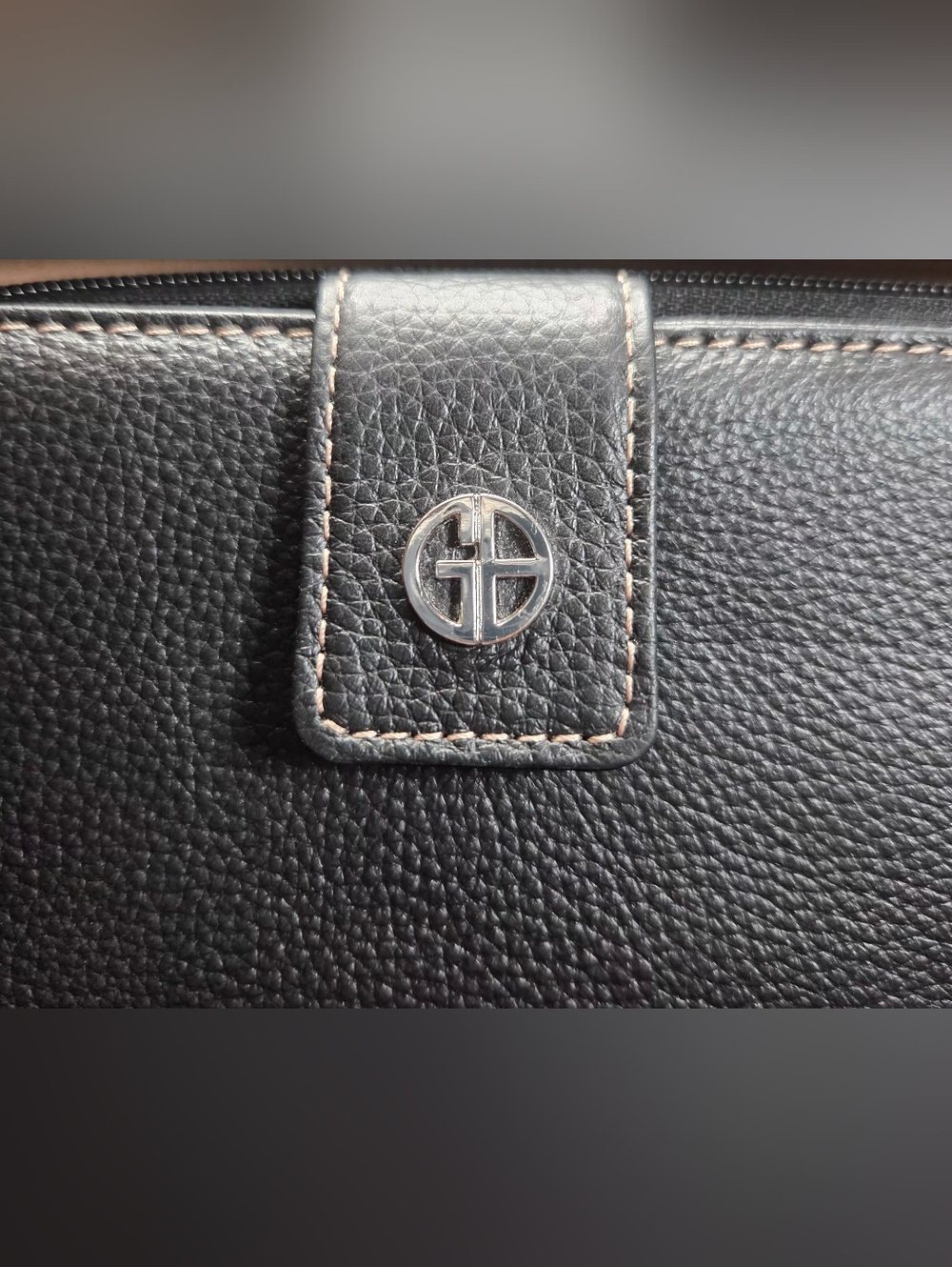 Giani Bernini Black Genuine Leather All-In-One Zip Around Wallet. - Picture 3 of 6